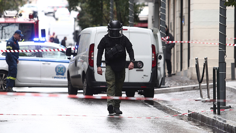 Εξουδετερώθηκε ο εκρηκτικός μηχανισμός στο Μενίδι, που είχε τοποθετηθεί μπροστά από καφενείο