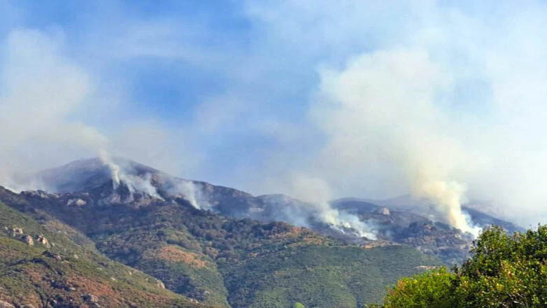 Παγγαίο Όρος: Σε εξέλιξη φωτιά σε δύσβατη περιοχή