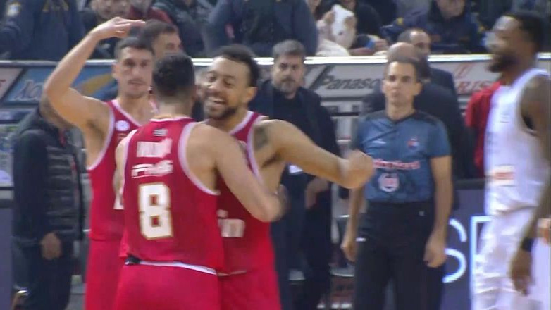 ΠΑΟΚ-Ολυμπιακός: Buzzer beater τρίποντο του Βιλντόσα από τα… 10 μέτρα!