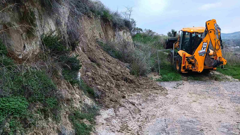 Ηράκλειο: Προβλήματα στο επαρχιακό οδικό δίκτυο λόγω της έντονης βροχόπτωσης