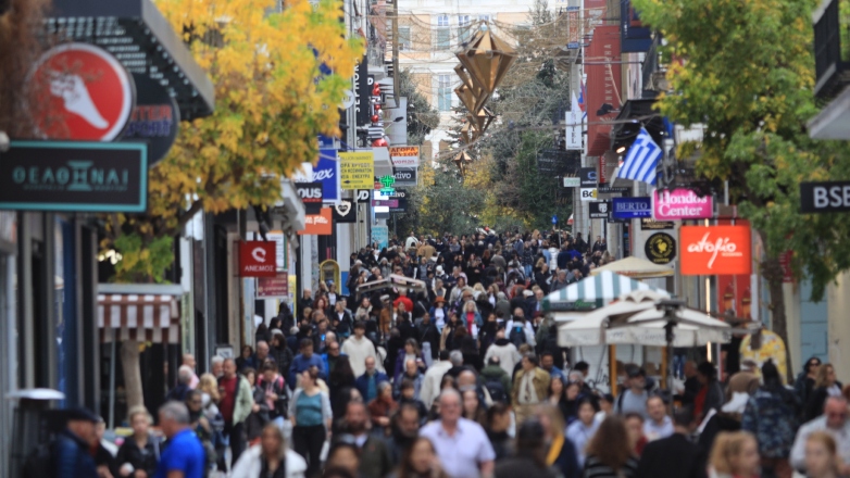 Ανοιχτά σούπερ μάρκετ και καταστήματα την Κυριακή 22/12