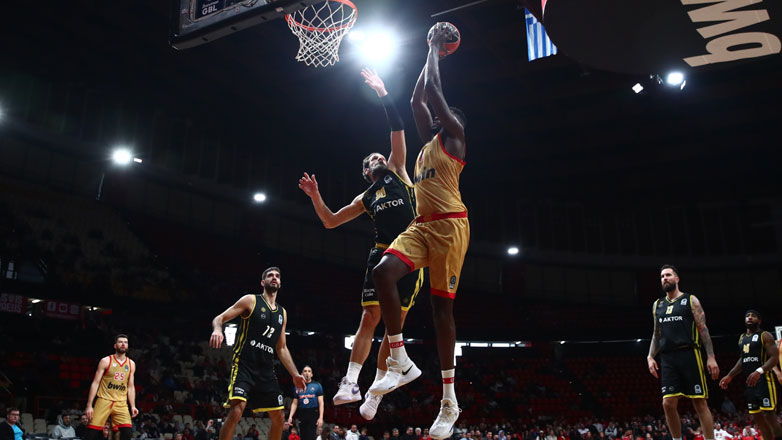 Greek Basketball League: Έκανε το… καθήκον του ο Ολυμπιακός, 106-94 το Μαρούσι