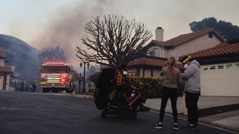 Σύγχυση και πανικός από τα λανθασμένα μηνύματα εκκένωσης που στάλθηκαν σε κατοίκους του Λος Άντζελες