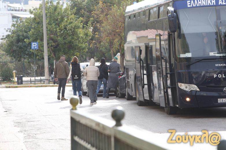 Αξιωματικοί της ΕΛ.ΑΣ. και πυροσβέστες στο κύκλωμα με τους εκβιασμούς