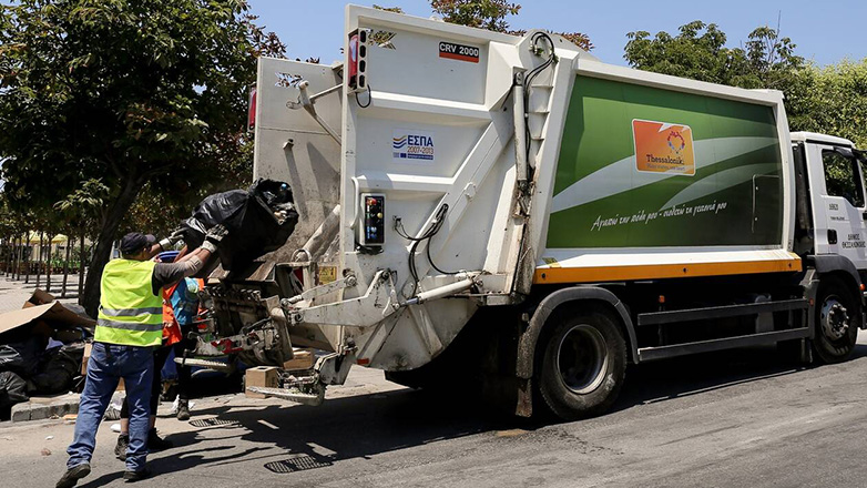 Ηράκλειο: Επίθεση δέχτηκαν εργαζόμενοι απορριμματοφόρου