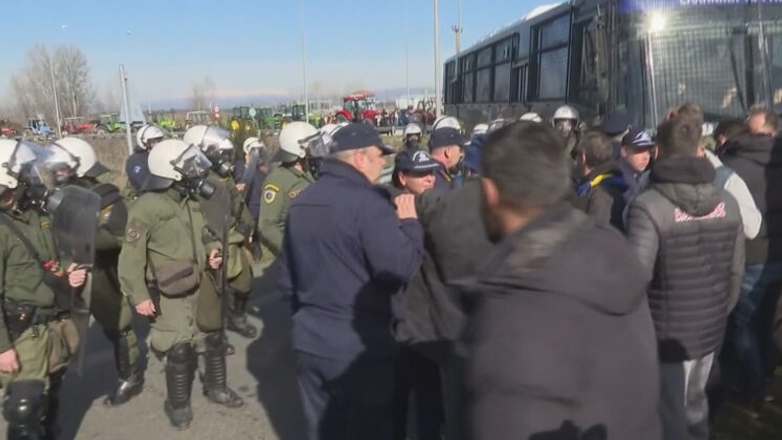 Καρδίτσα: Επεισόδια μεταξύ αγροτών και ΜΑΤ