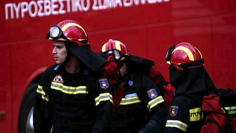 Στη Σαντορίνη το Κινητό Επιχειρησιακό Κέντρο «ΟΛΥΜΠΟΣ» – Ενισχυμένες οι πυροσβεστικές δυνάμεις