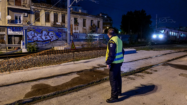 Συνελήφθη φύλακας διάβασης τρένου γιατί δεν είχε κατεβάσει την μπάρα