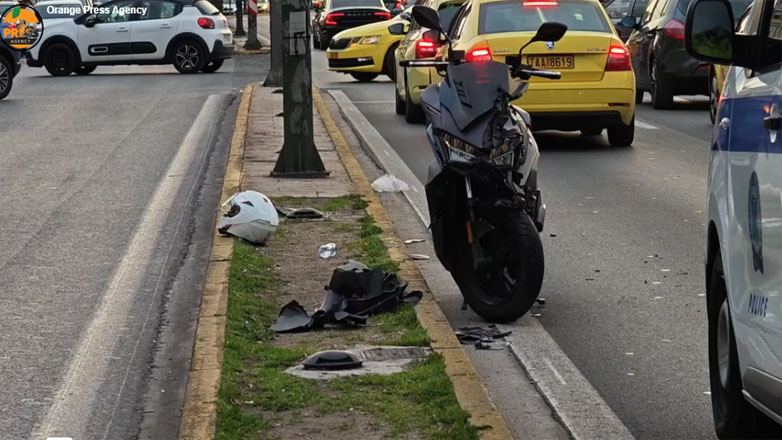 Τροχαίο στη Βασιλίσσης Σοφίας με τραυματία δικυκλιστή