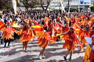 Με 5000 καρναβαλιστές η αυλαία των αποκριάτικων εκδηλώσεων στο Μοσχάτο