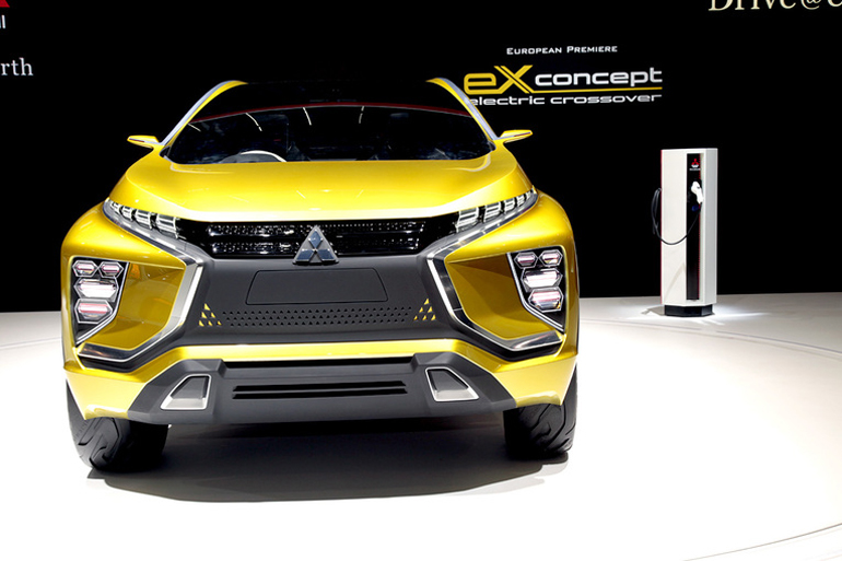 Το Mitsubishi eX concept είναι ένα πρωτότυπο ηλεκτρικό μοντέλο με αυτονομία, σύμφωνα με τους Γιαπωνέζους τα 400 χιλιόμετρα...