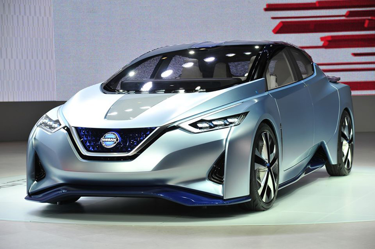 H Nissan δείχνει να ξεφεύγει... σχεδιαστικά και να δείχνει το μέλλον μέσα από πρωτότυπα μοντέλα. Σίγουρα μας επιφυλάσσει μεγάλες εκπλήξεις στο μέλλον... 