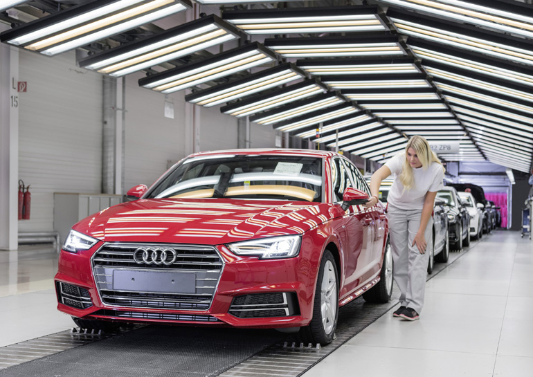 Η νέα γενιά του Audi A4 κατασκευάζεται στο Ίγκολσταντ...
