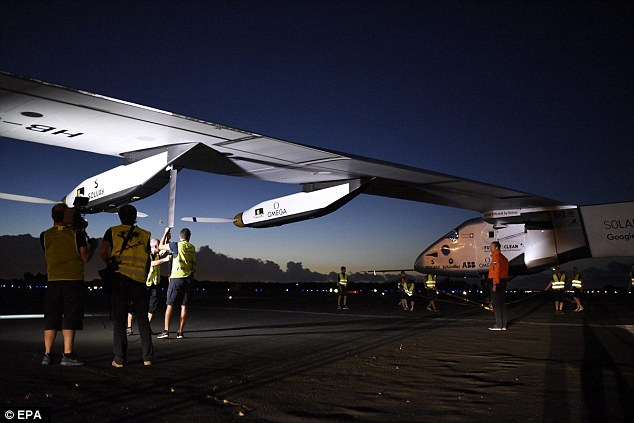 Το «Solar Impulse 2» σε αεροδρόμιο στη Χαβάη