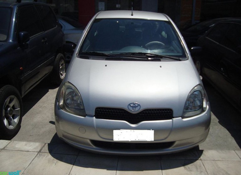 Toyota Yaris με 3.750 ευρώ...