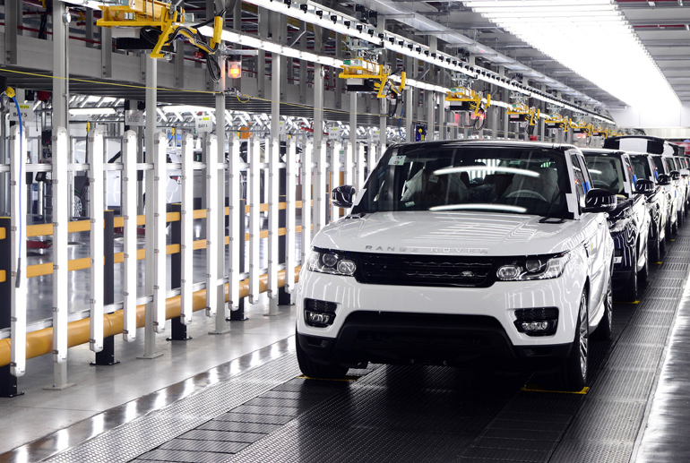 Land Rover και Jaguar έχουν έδρα την Μεγάλη Βρετανία αλλά πλέον ανήκουν στην ινδική ΤΑΤΑ. Ερωτηματικό παραμένει αν θα επηρεαστούν από το Brexit και αν ναι, πόσο.