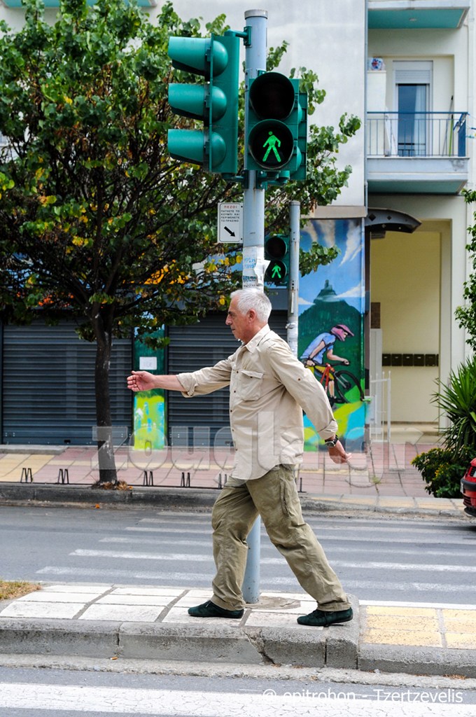 Σε λίγες ημέρες ο Χάρης αφήνει το περπάτημα και το ρίχνει στο τρέξιμο!