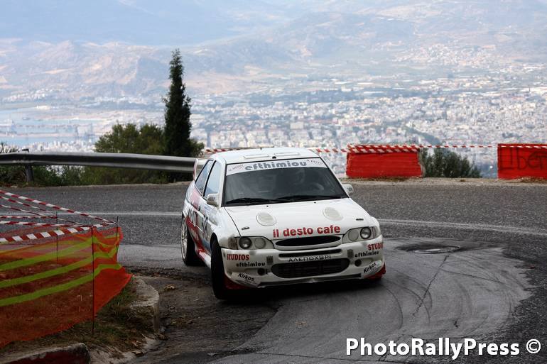 Παναγιώτης Ευθυμίου με Ford Escort και πρώτη θέση στην κατηγορία Α, το πρωτάθλημα της οποίας όμως κατέκτησε ο Παναγιώτης Λιώρης...