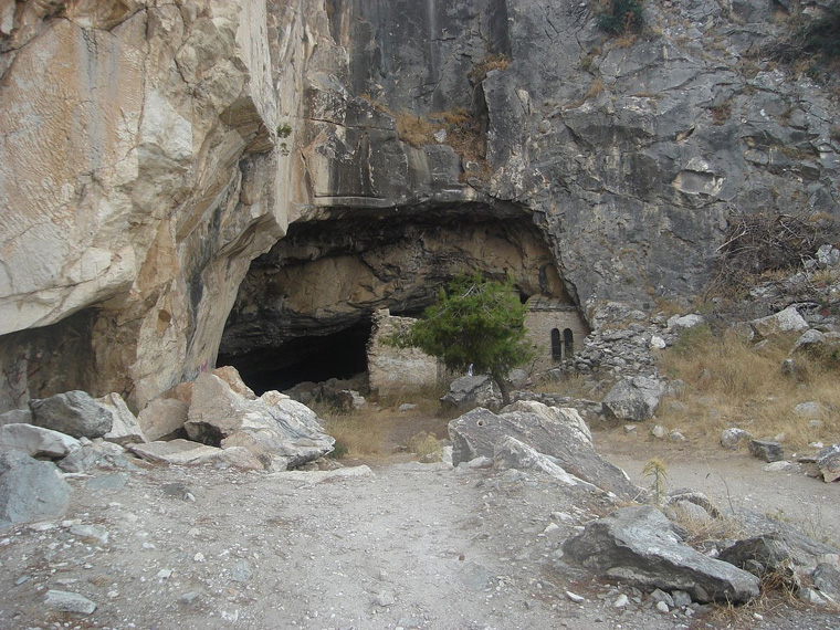 Σπήλαιο Νταβέλη