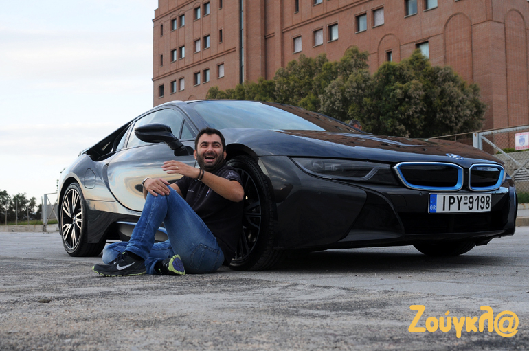  Tο σίγουρο είναι πως με ένα BMW i8 θα έχεις συνεχώς ανεβασμένη διάθεση! 