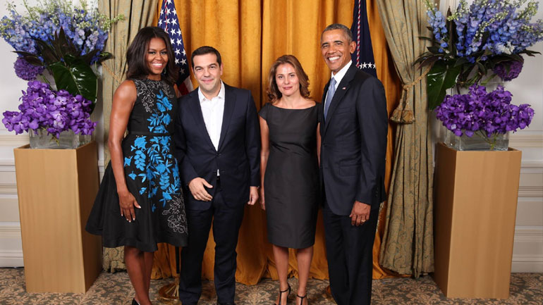 Την ευκαιρία για ένα σύντομο τετ α τετ με τον Μπαράκ Ομπάμα είχε στις 30 Σεπτεμβρίου 2015 ο Αλέξης Τσίπρας στο επίσημο δείπνο που δόθηκε από τον Αμερικανό πρόεδρο στον Λευκό Οίκο προς τιμήν των αρχηγών κρατών των 193 χωρών που μετέχουν στη Γενική Συνέλευση του ΟΗΕ