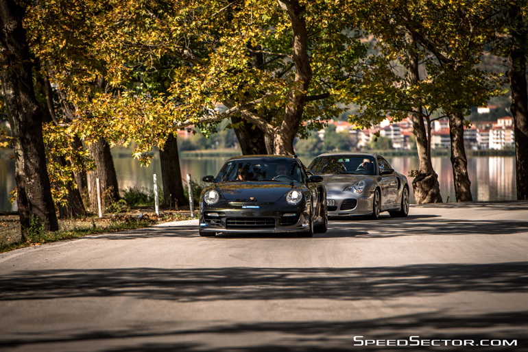 Porsche 911 σε δύο διαφορετικές γενιές...