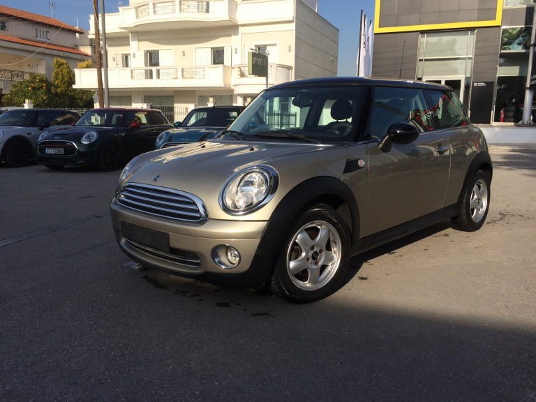 MINI Cooper του 2007 με 7.900 ευρώ