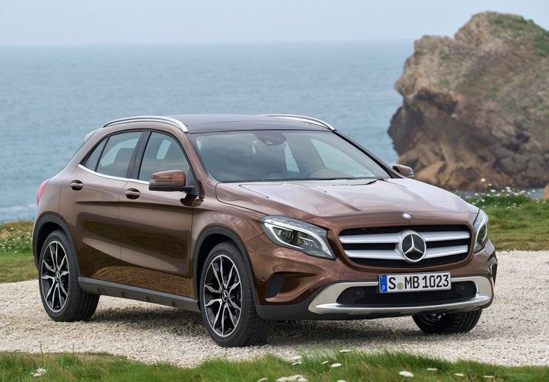Η μεγάλη έκπληξη ήρθε από τη Mercedes GLA που σημείωσε πολύ υψηλές πωλήσεις...