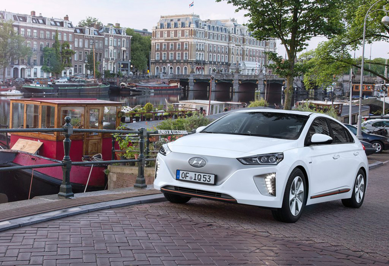 To Hyundai Ioniq...