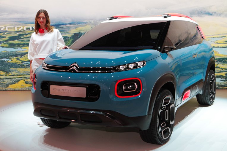 Το C-Aircross είναι ένα μικρό πρωτότυπο Crossover της Citroen. Δεν αποκλείεται να το δούμε (με αλλαγές) να κυκλοφορεί και στους δρόμους σύντομα...