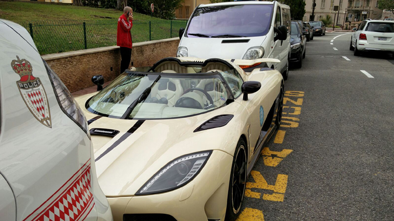 Hyper car παρκαρισμένο στο... Μονακό!