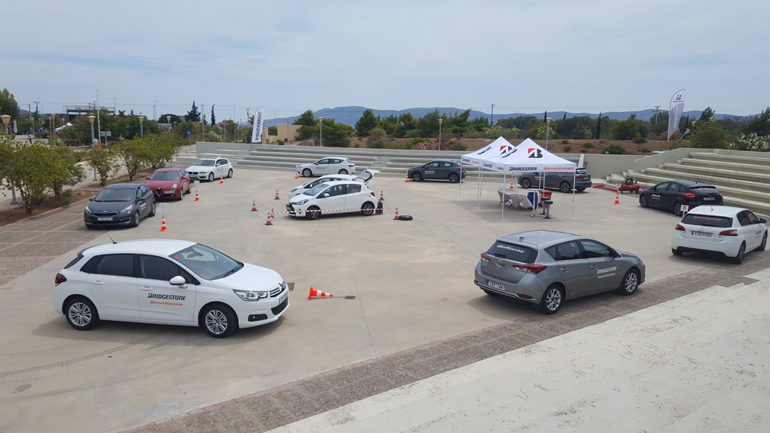 Η δοκιμή με απλά ελαστικά και με ελαστικά DriveGuard έγινε με όλους σχεδόν τους τύπους αυτοκινήτων