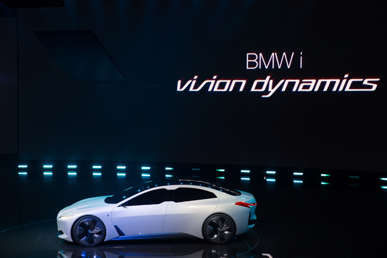 Άλλο ένα νέο μοντέλο αποκάλυψε η BMW στην Γερμανία