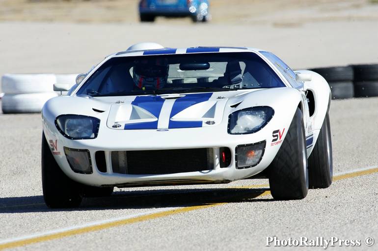 To εντυπωσιακό Ford GT40 του Αλέξανδρου Εδιπίδη