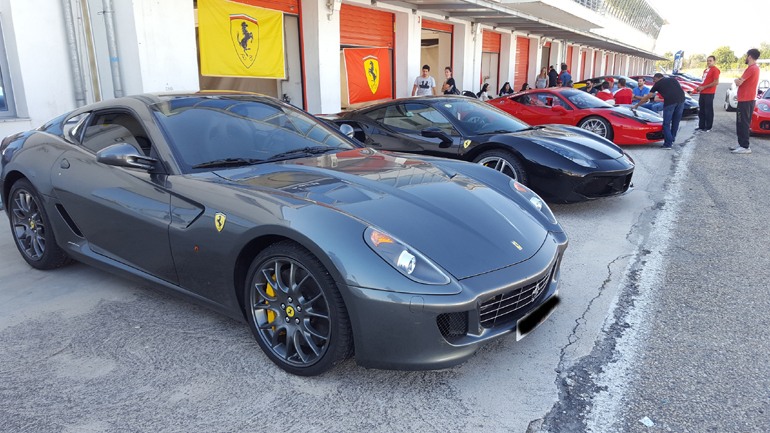 Γέμισε Ferrari η πίστα στις Σέρρες