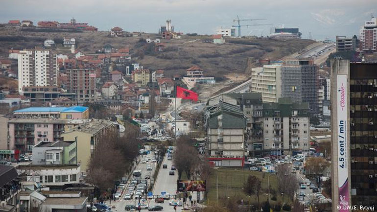 Πρίστινα, η πρωτεύουσα και η μεγαλύτερη πόλη στο Κόσοβο