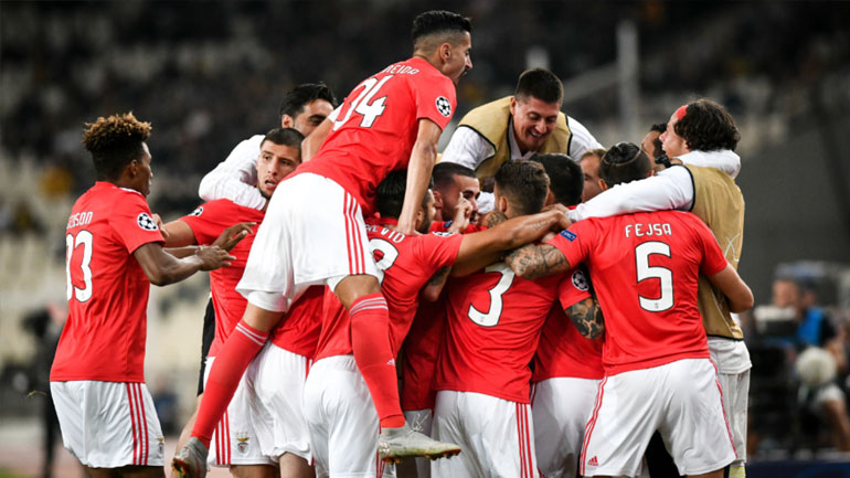 Οι Πορτογάλοι πανηγυρίζουν το πρώτο τους γκολ