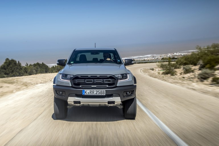 Η όψη του Ford Ranger Raptor είναι πολύ επιβλητική...