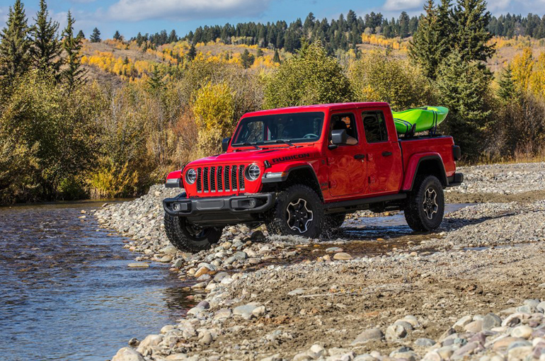 To μέλλον της Jeep θα έχει πολύ ενδιαφέρον. Στη φωτογραφία το Jeep Gladiator (έκδοση pick up) που θα ταράξει τα νερά...