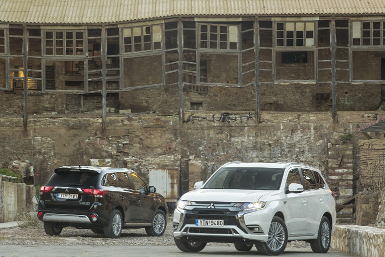 To Mitsubishi Outlander PHEV είναι διαθέσιμο στην ελληνική αγορά...