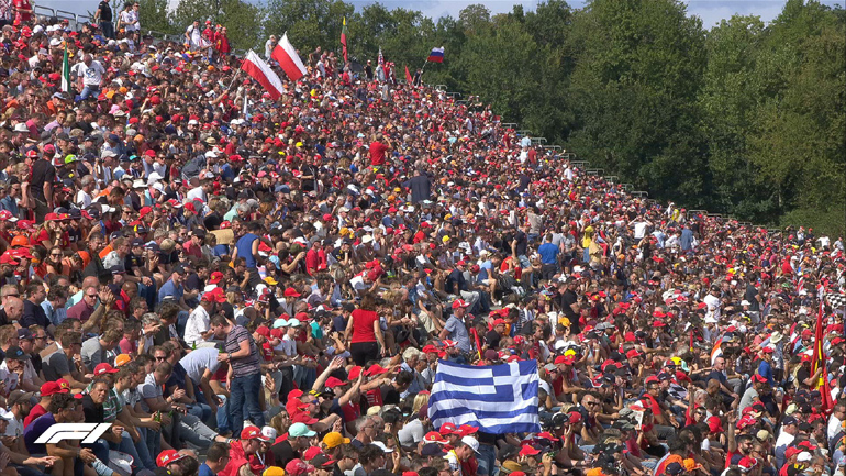 Η ελληνική σημαία δεσπόζει στις κερκίδες της Monza