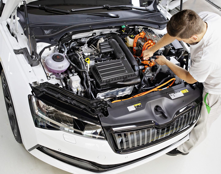 Plug in hybrid: συνδυασμός κινητήρα εσωτερικής καύσης και ηλεκτροκνητήρα