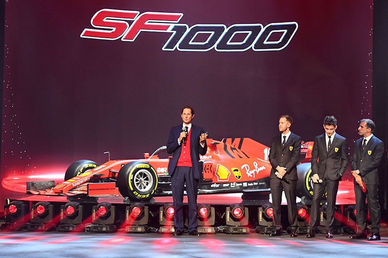 Οι tifosi περιμένουν πάρα πολλά από τη νέα Ferrari SF1000...