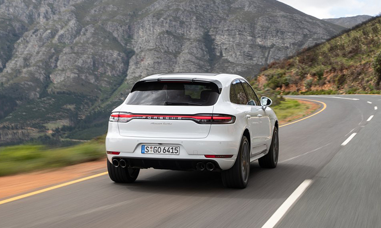 Μία νέα Porsche Macan ταξινομήθηκε στην Ελλάδα τον περασμένο μήνα