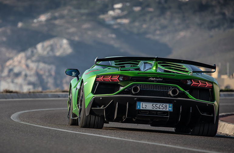 Η Lamborghini Aventador SVJ των 770 ίππων...