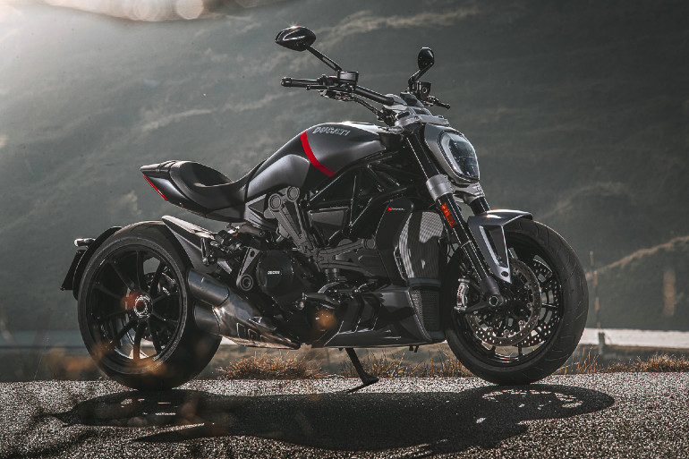 Ο ορισμός του ιταλικού design...   XDiavel Black Star