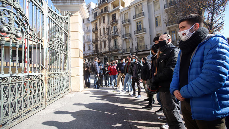 Θεσσαλονίκη: Υπό κατάληψη το κτήριο διοίκησης ΑΠΘ – Πορεία για τους συλληφθέντες