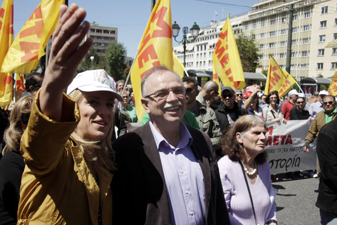 Ρένα Δούρου και Δ. Παπαδημούλης στη συγκέντρωση των ΓΣΕΕ-ΑΔΕΔΥ