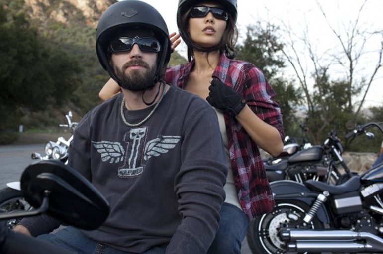 Οι συλλογές ρούχων της Harley Davidson απευθύνονται σε άντρες και γυναίκες...