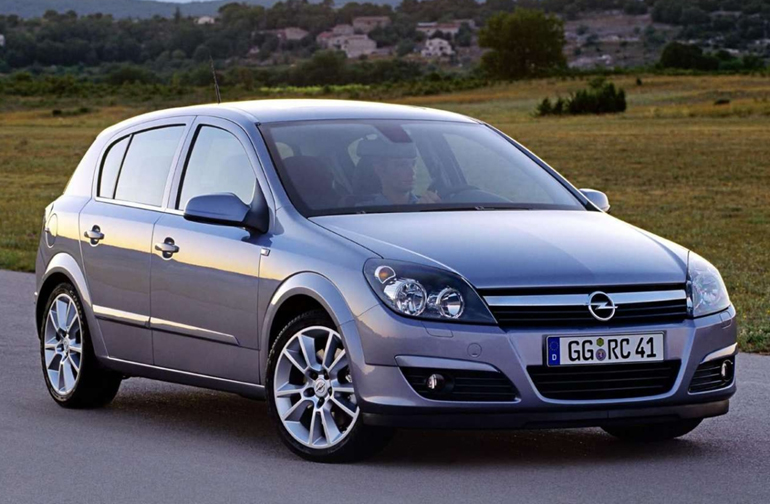 Η αρχική τιμή στην δημοπρασία για ένα Opel Astra του 2004 θα είναι τα 2.000 ευρώ...